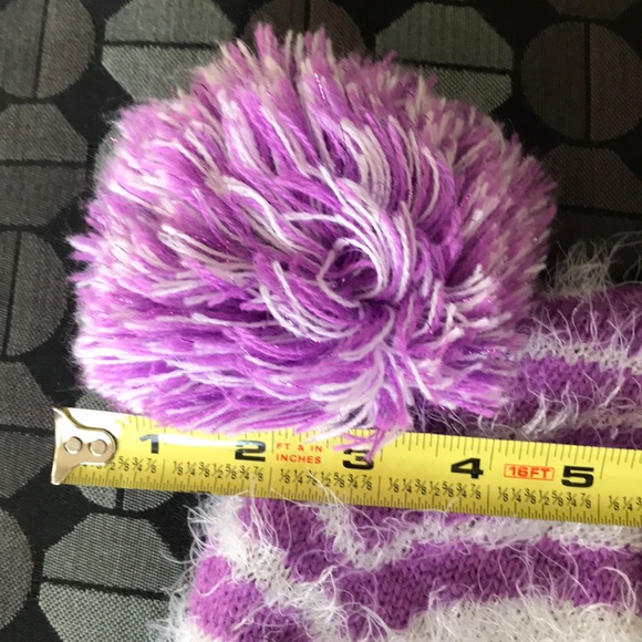 CHILL hat with poofs & bling - Picture 8 of 9